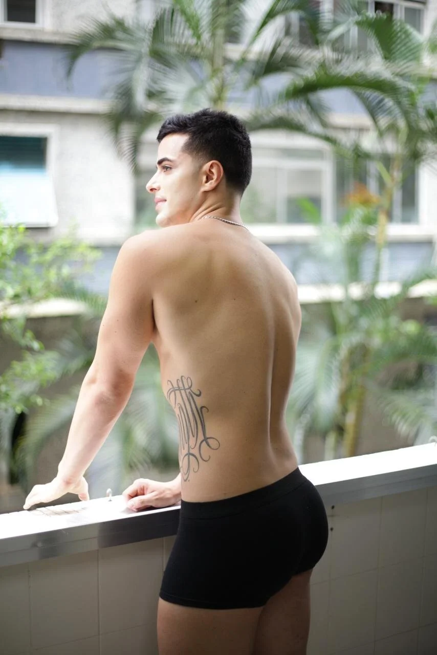XXX Porn Photo of Nude mr_hunterx 16