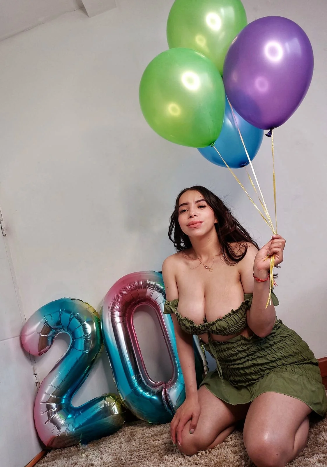 XXX Porn Photo of Nude valentina_swallow 17