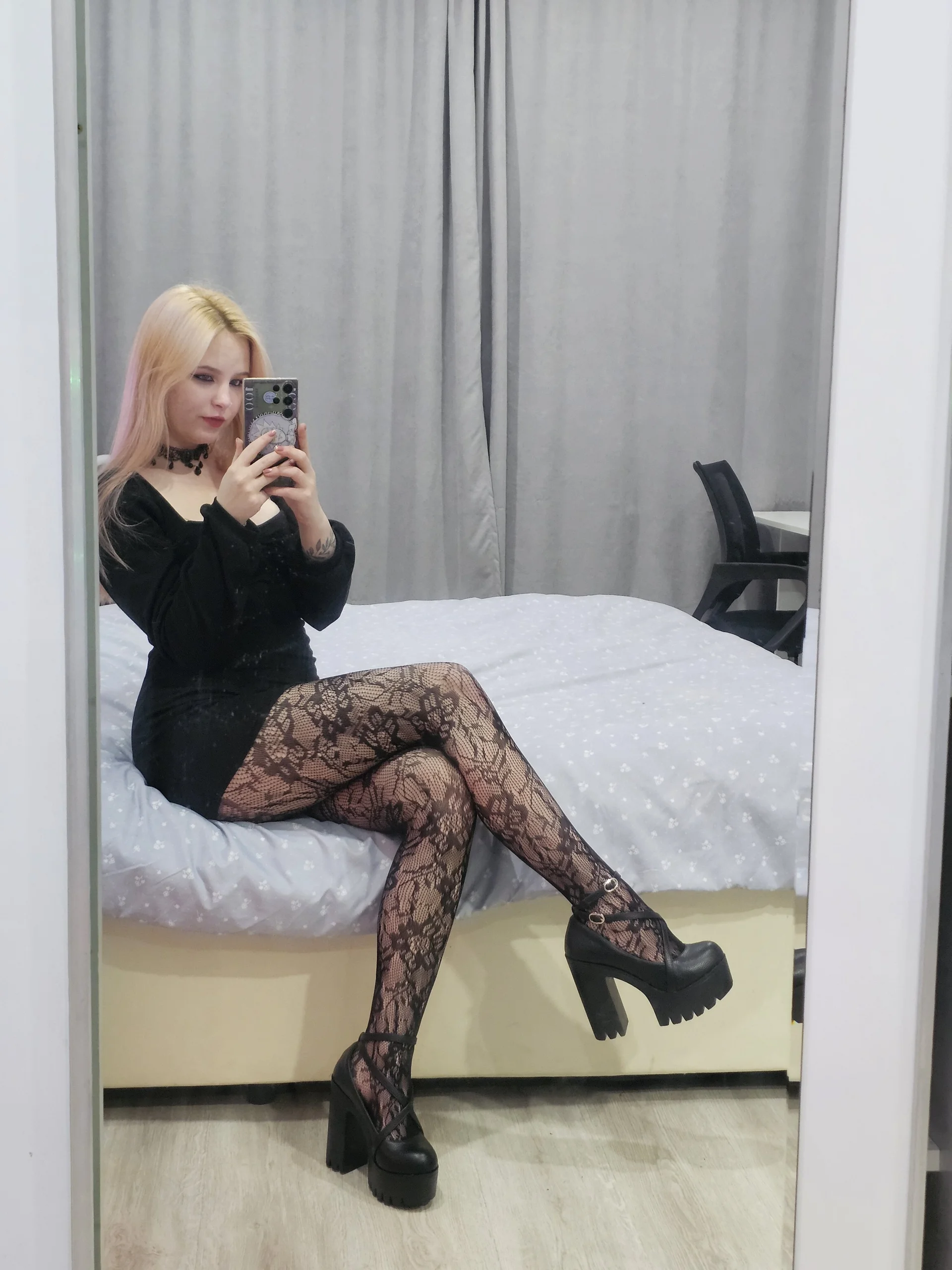 XXX Porn Photo of Nude Velvet_Pleasure 14
