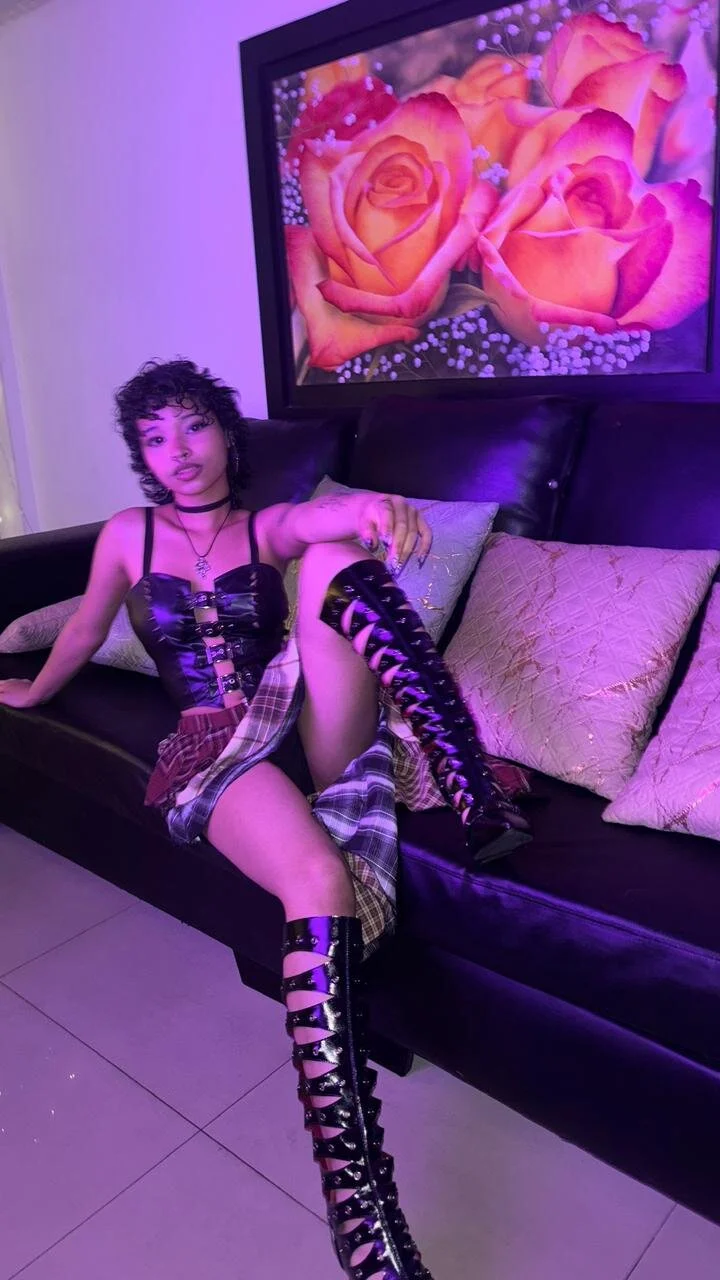 XXX Porn Photo of Nude DaniCollinn_ 25