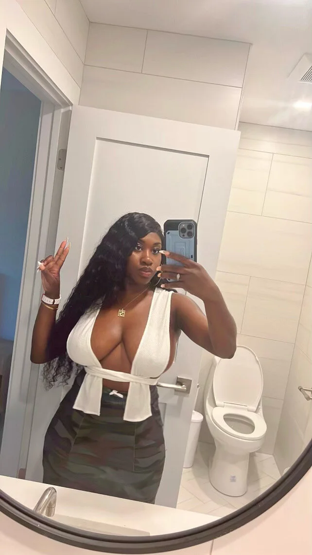 XXX Porn Photo of Nude juicesowet 7