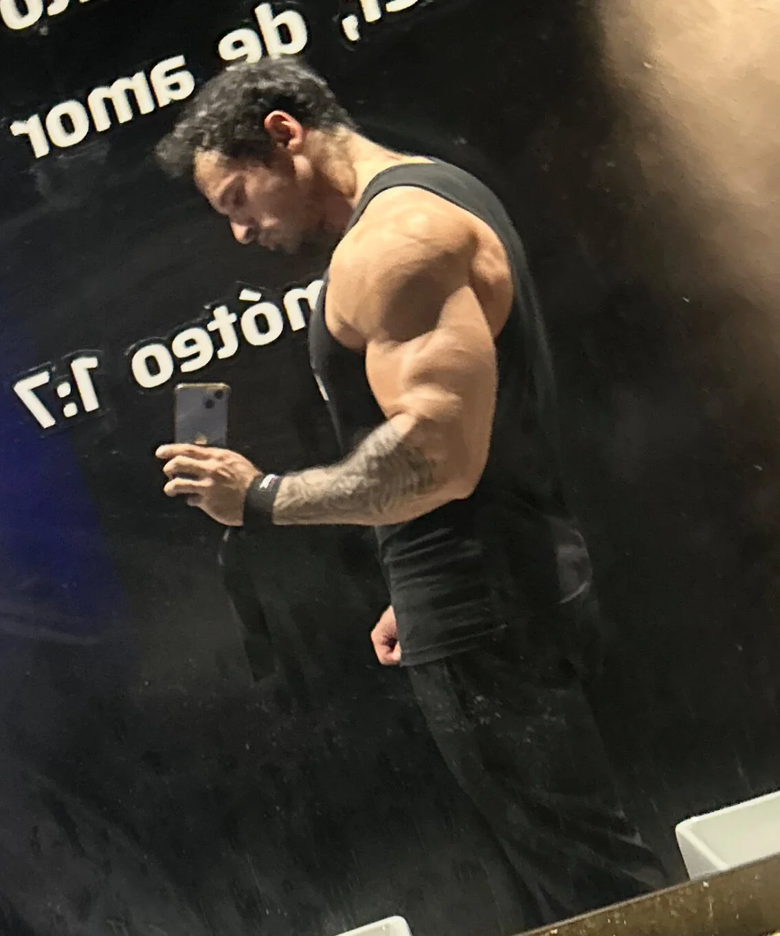 XXX Porn Photo of Nude Lucasfit24 12