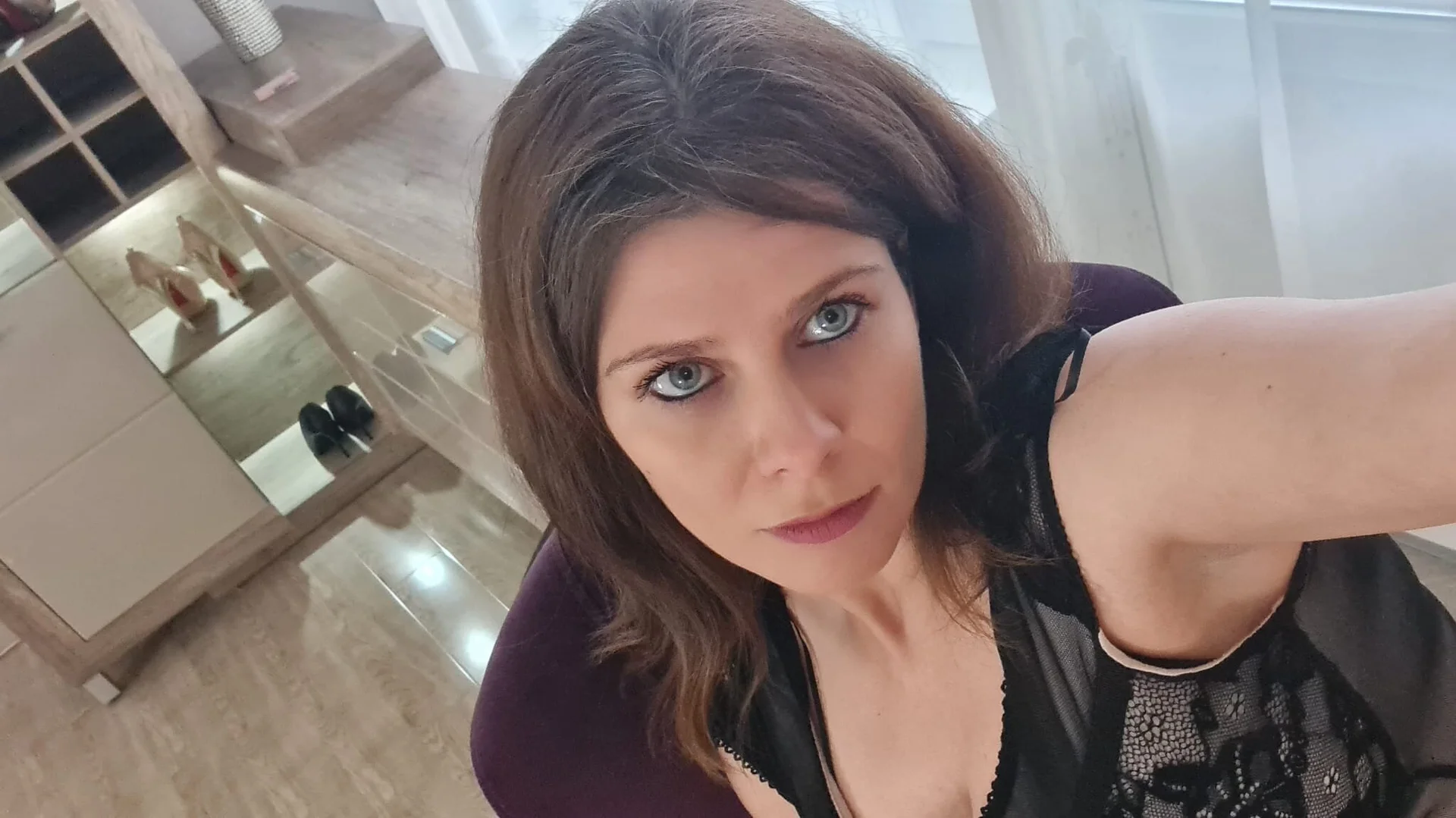 XXX Porn Photo of Nude Anne_Blueeyes 4