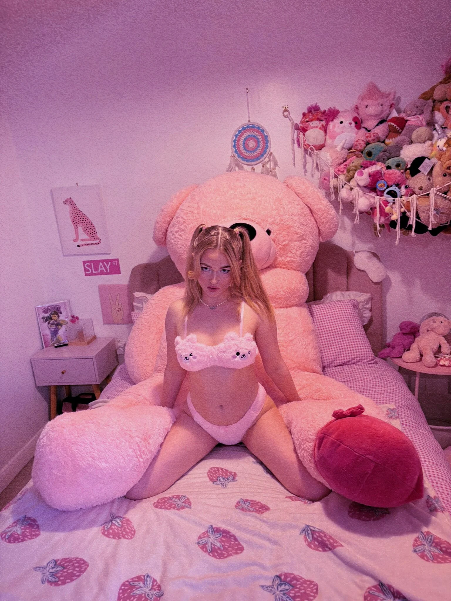 XXX Porn Photo of Nude Pinkiepieexo 3