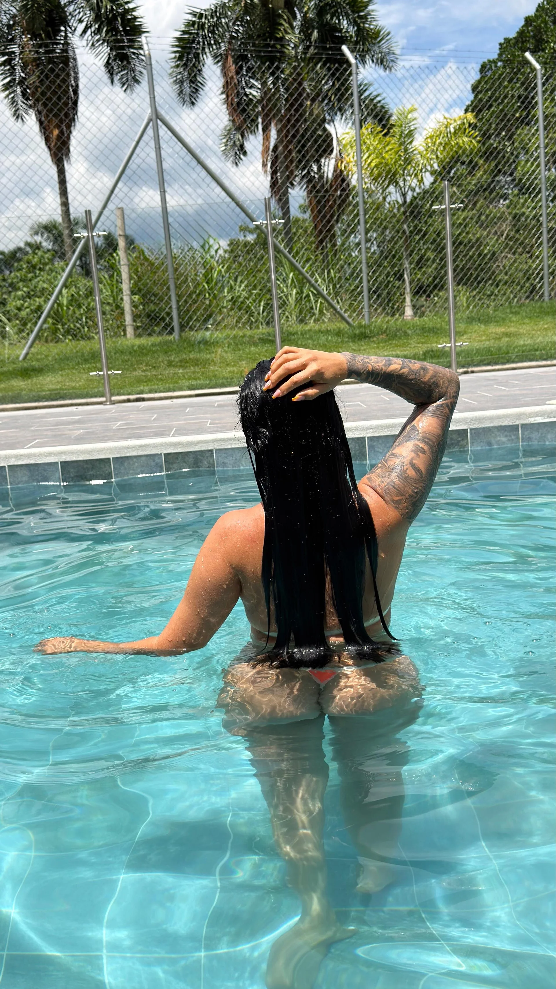 XXX Porn Photo of Nude avril_smith 40