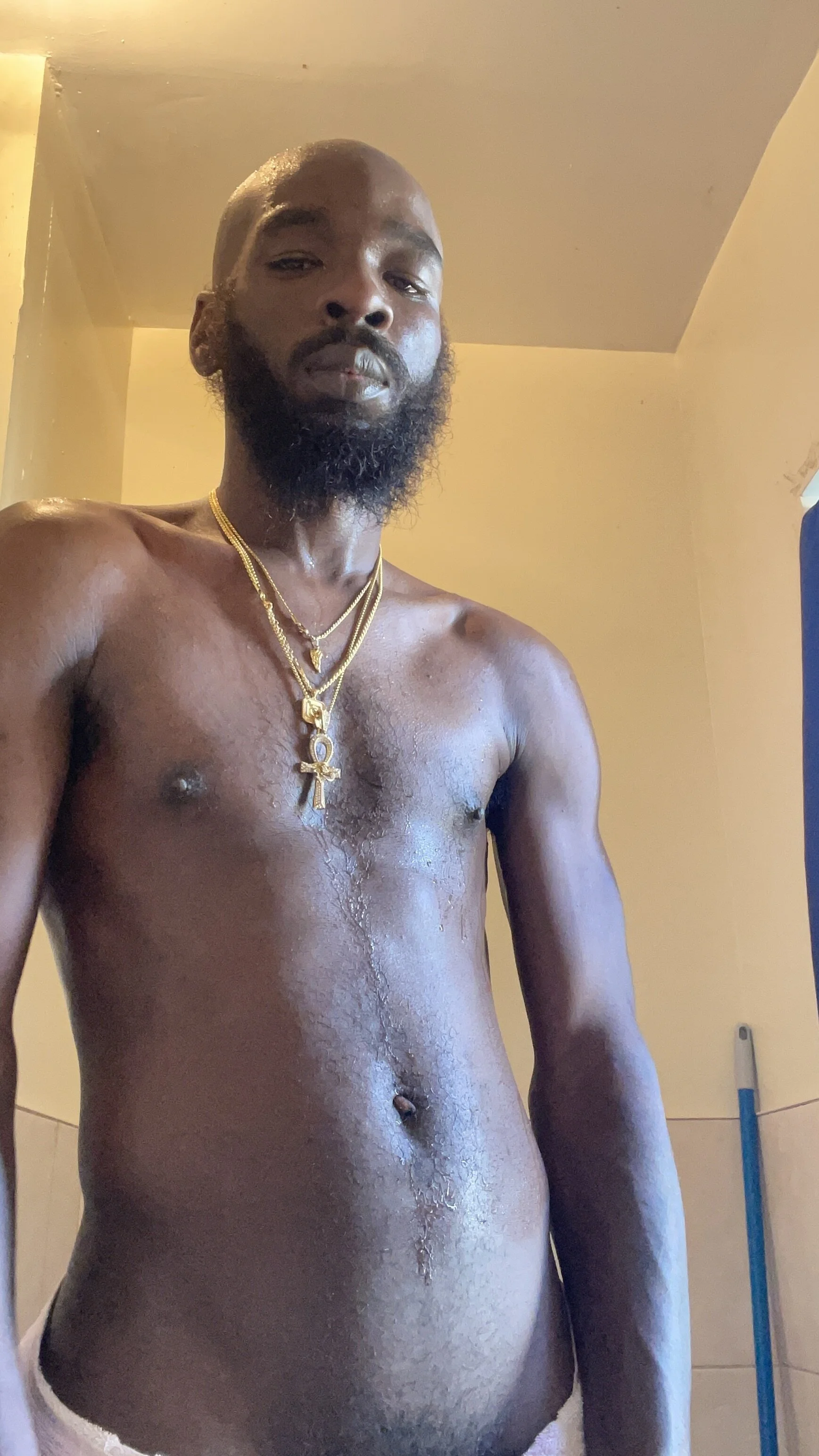 XXX Porn Photo of Nude KingGvoCeo 3