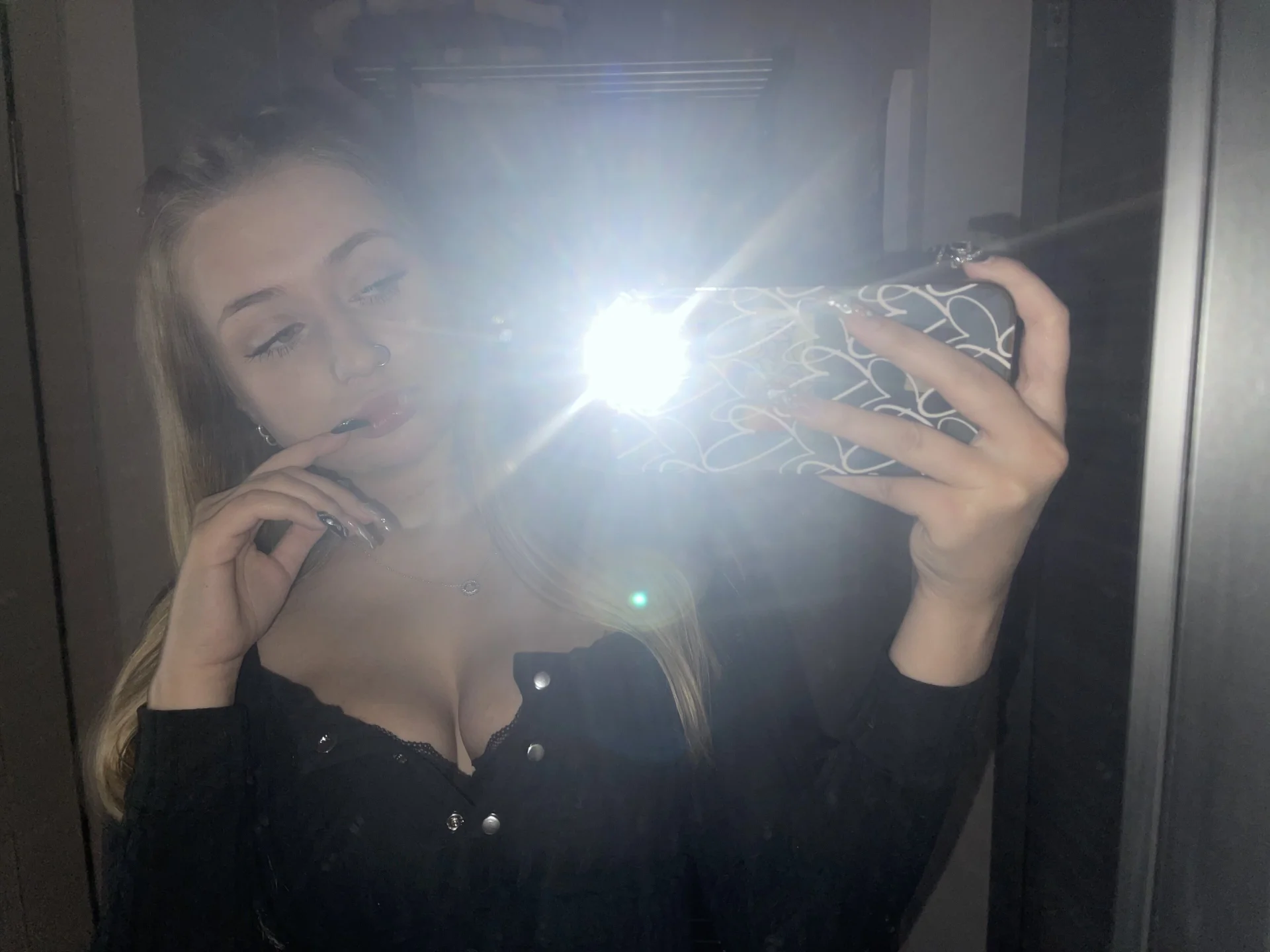 XXX Porn Photo of Nude _Kiss_me_hard_ 42