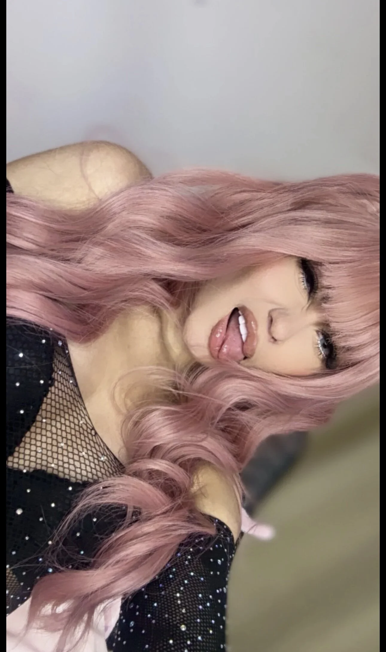 XXX Porn Photo of Nude Stormi_th 1
