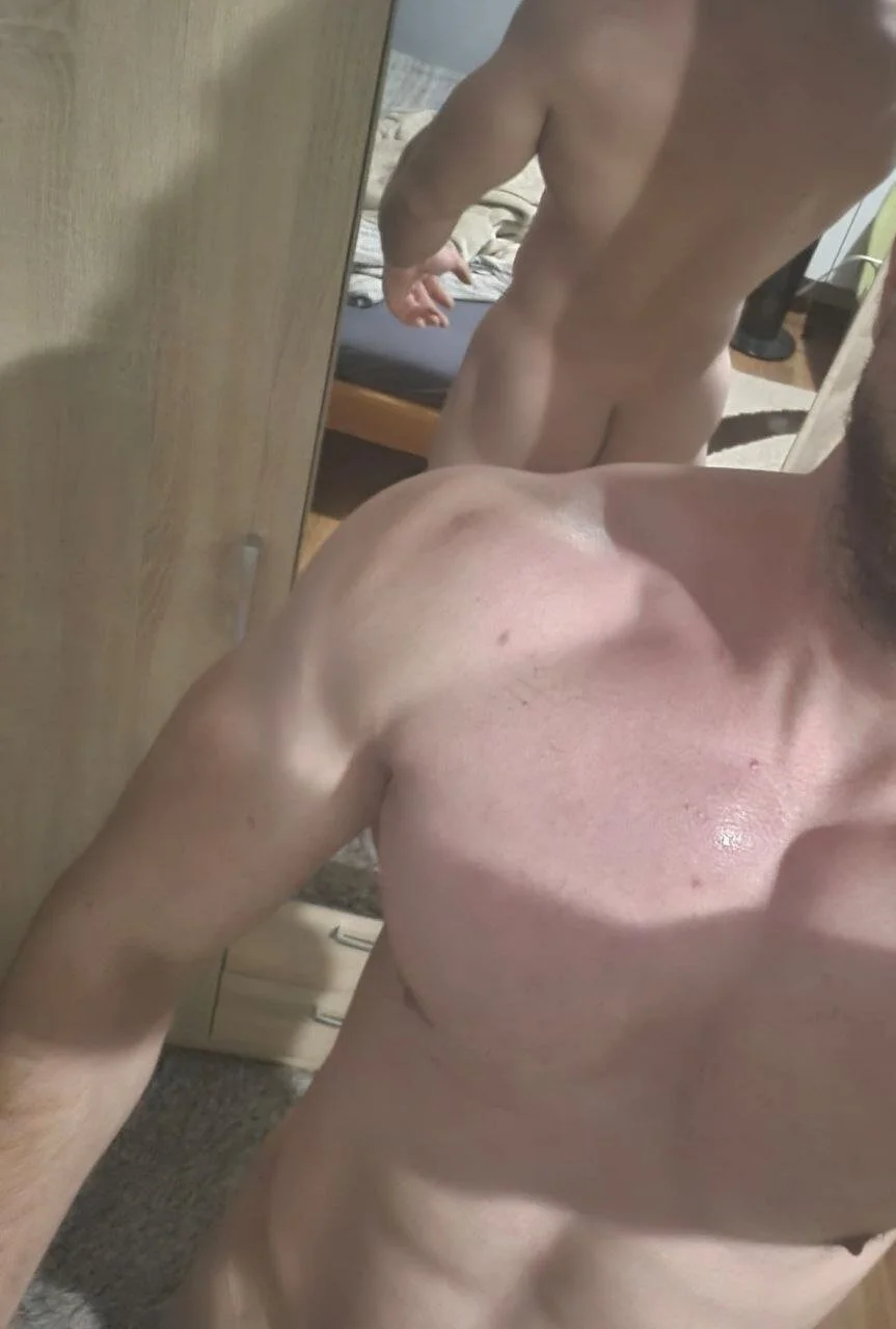 XXX Porn Photo of Nude Mateo1112dj 5