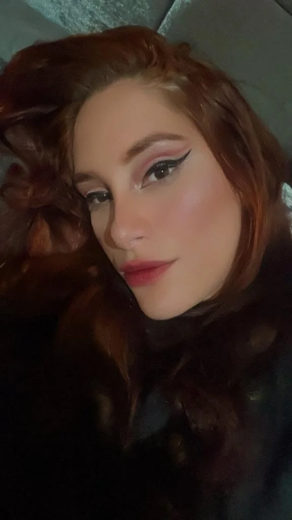 XXX Porn Photo of Nude IsaBaileys_ 15