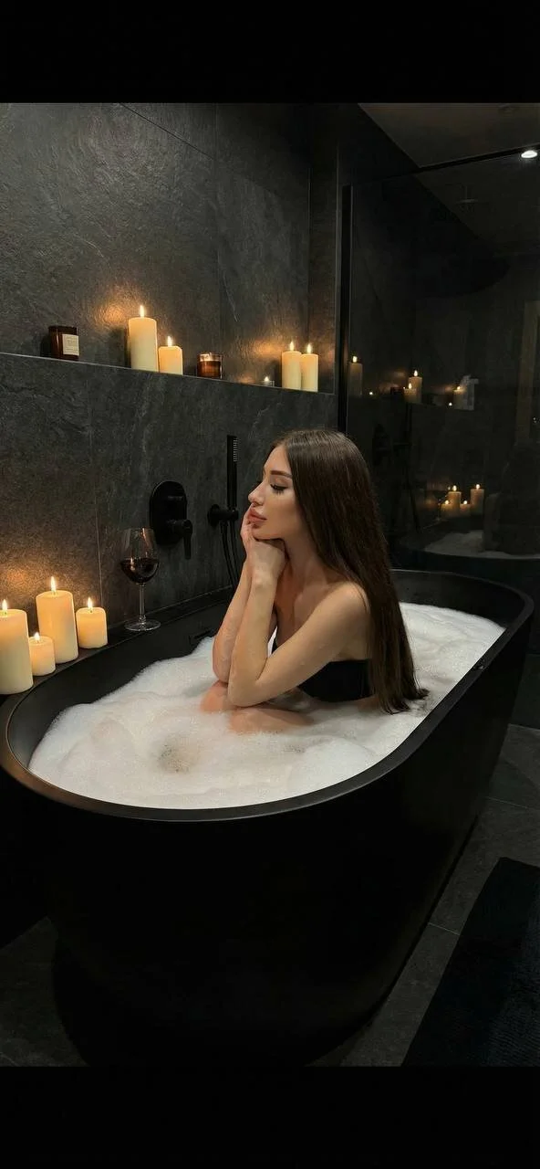 XXX Porn Photo of Nude MARTINIKatx 4
