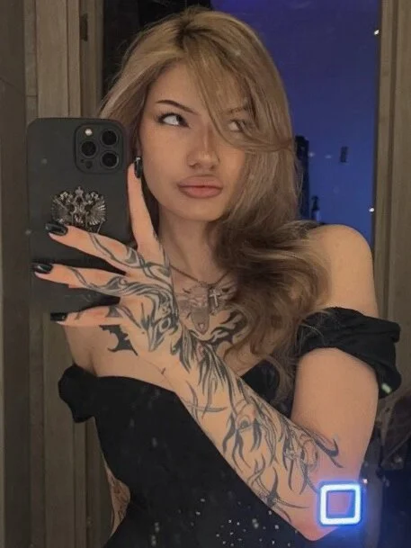 XXX Porn Photo of Nude MiuMiuSasha 2
