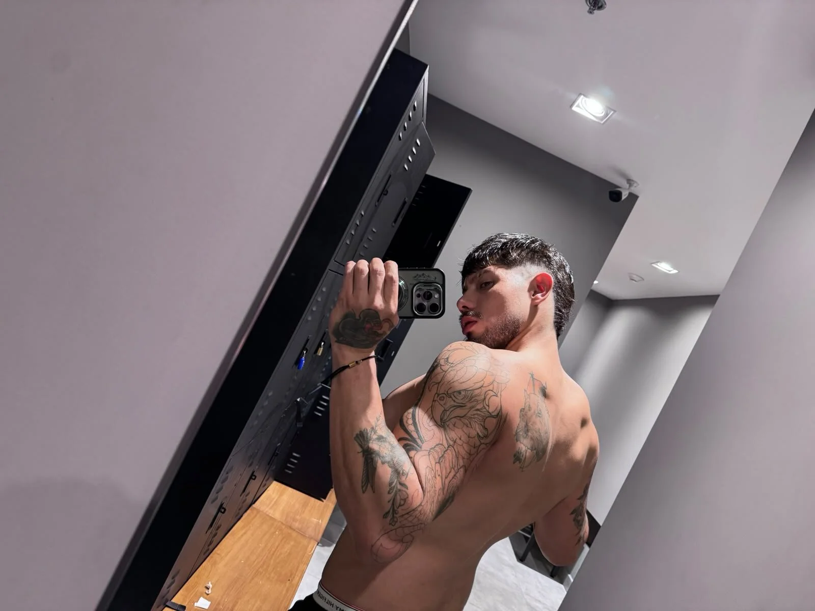 XXX Porn Photo of Nude tonny_ftt 2