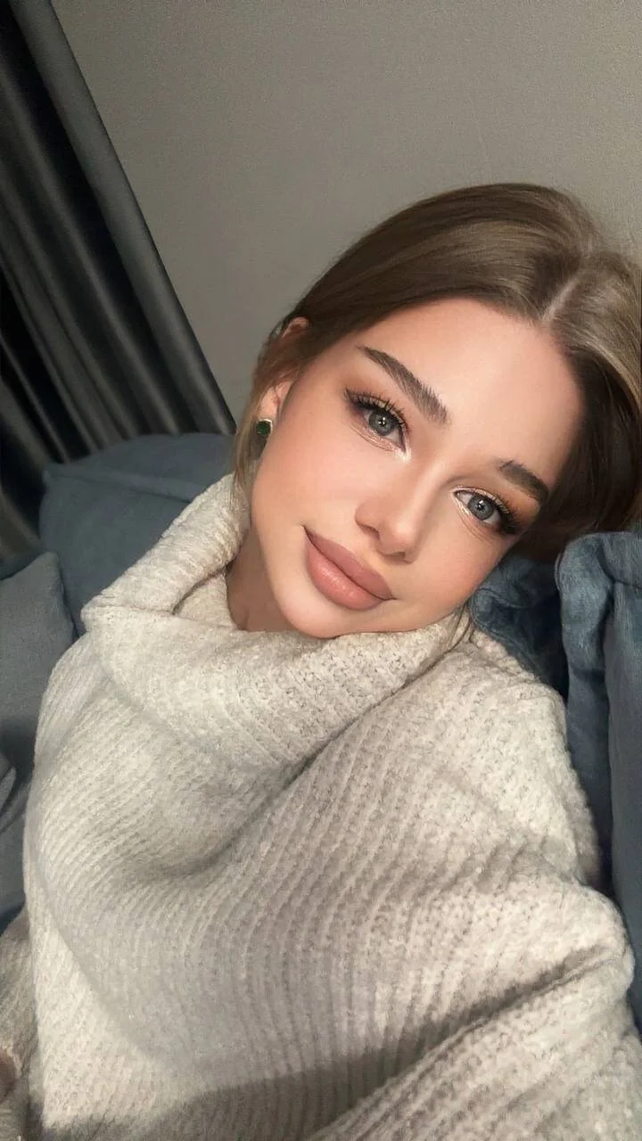 XXX Porn Photo of Nude Amelie_h 5