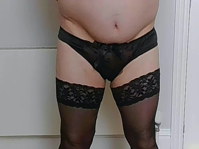 XXX Porn Photo of Nude shysuckinguy 14