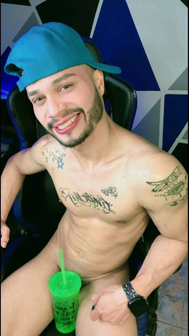 XXX Porn Photo of Nude Sebastian_lugo 22