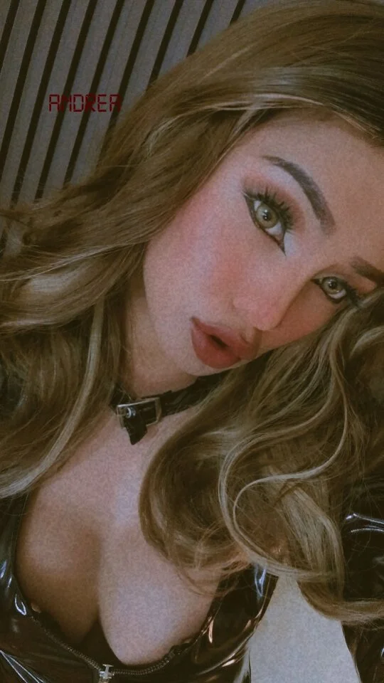 XXX Porn Photo of Nude xUrGoddess_BigcockAndrea 6