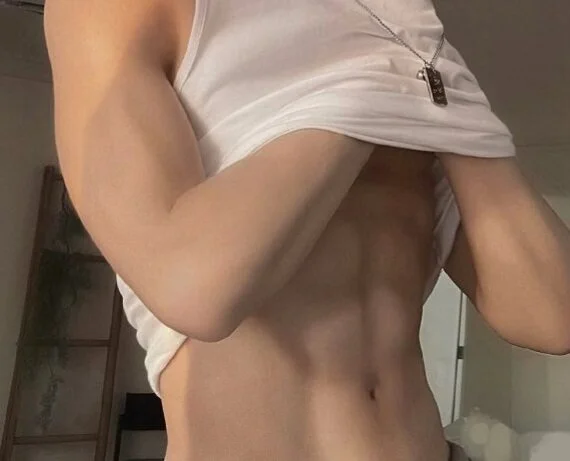XXX Porn Photo of Nude PeterNguyen11 10