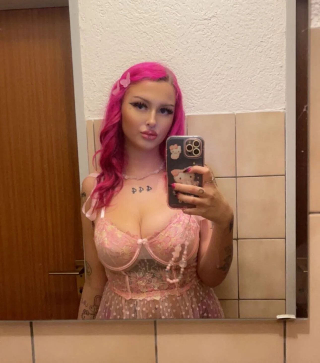 XXX Porn Photo of Nude hellokittyy024 4