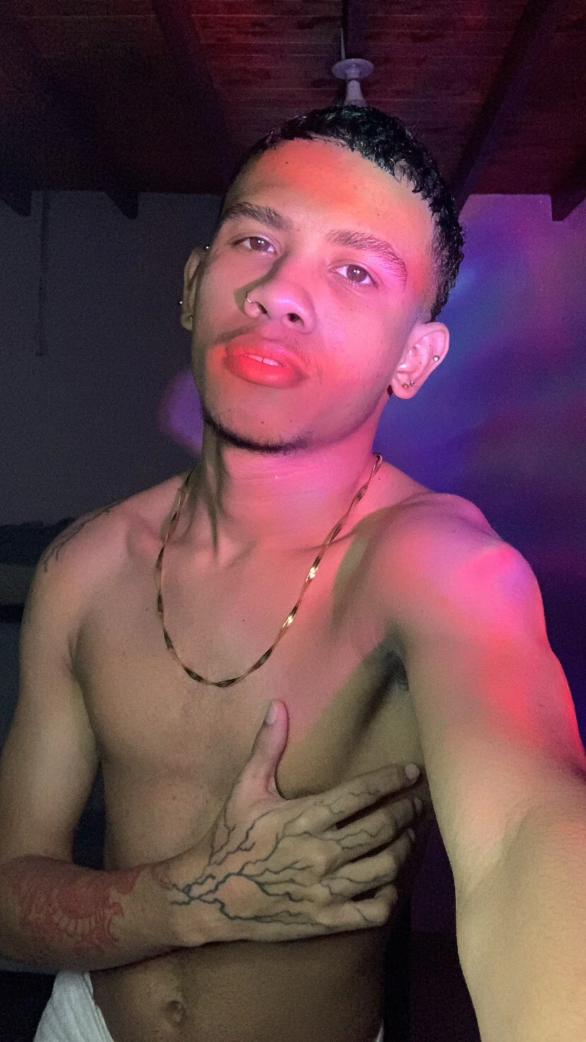 XXX Porn Photo of Nude Romancartier_1 4