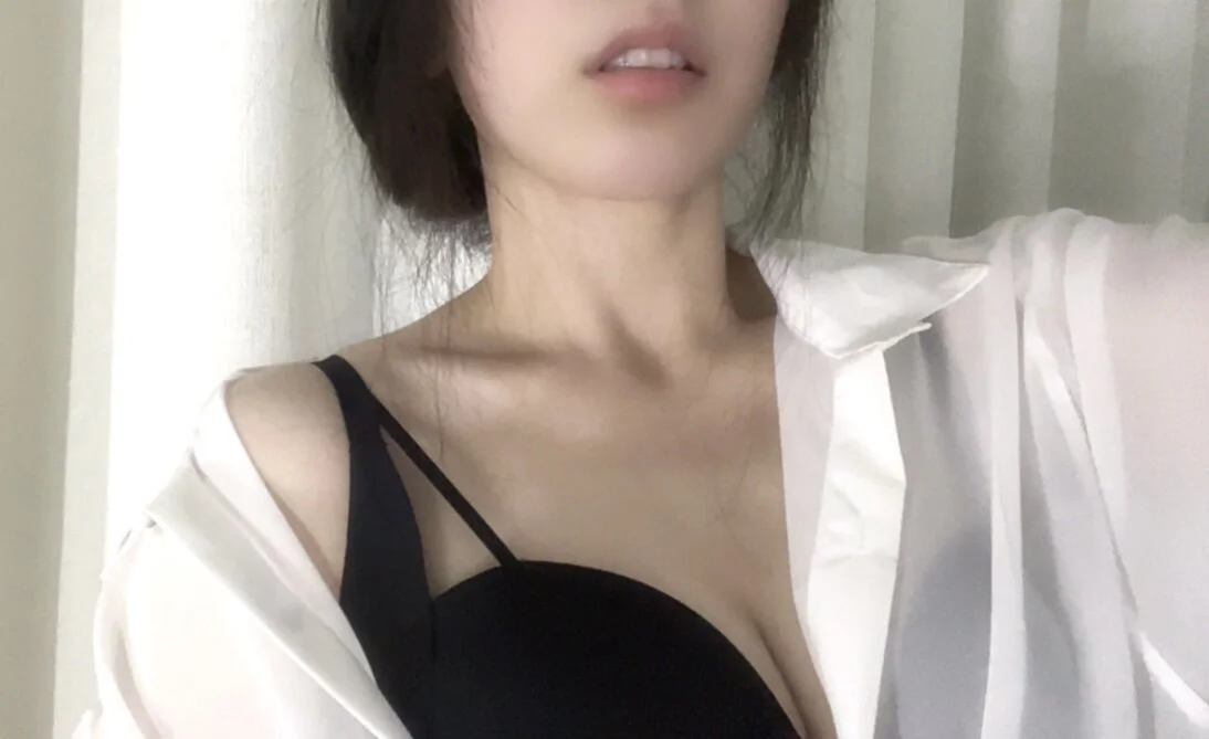 XXX Porn Photo of Nude yue52520 5
