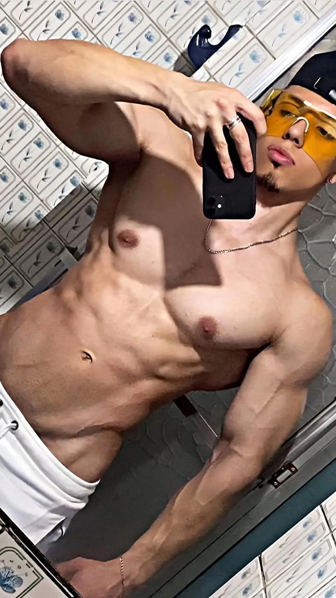 XXX Porn Photo of Nude Angelo_Varek 14