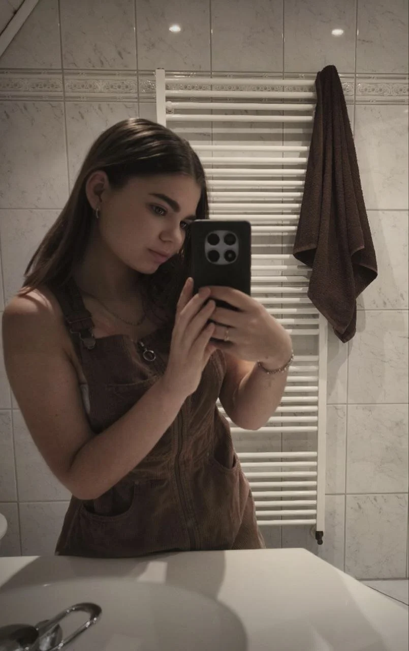XXX Porn Photo of Nude Mona_Slearys 14