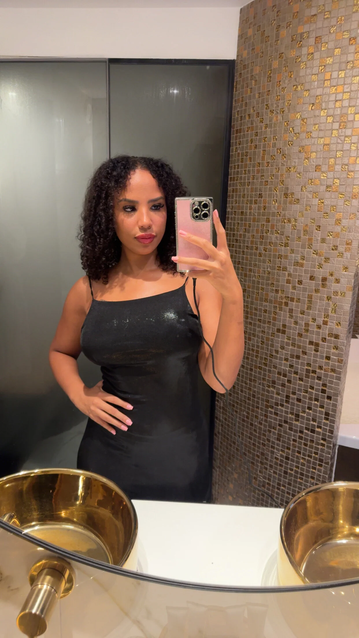 XXX Porn Photo of Nude RomyIndyXXX 14