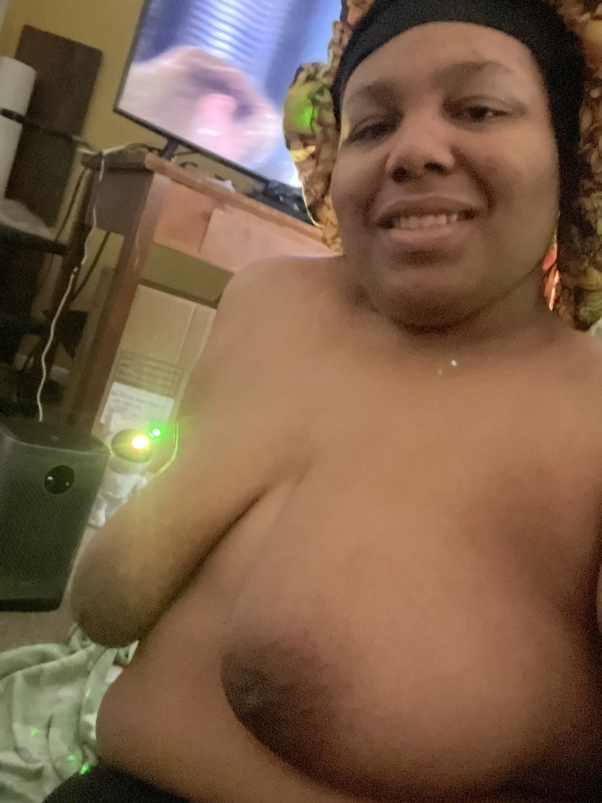XXX Porn Photo of Nude MistressKitan 1