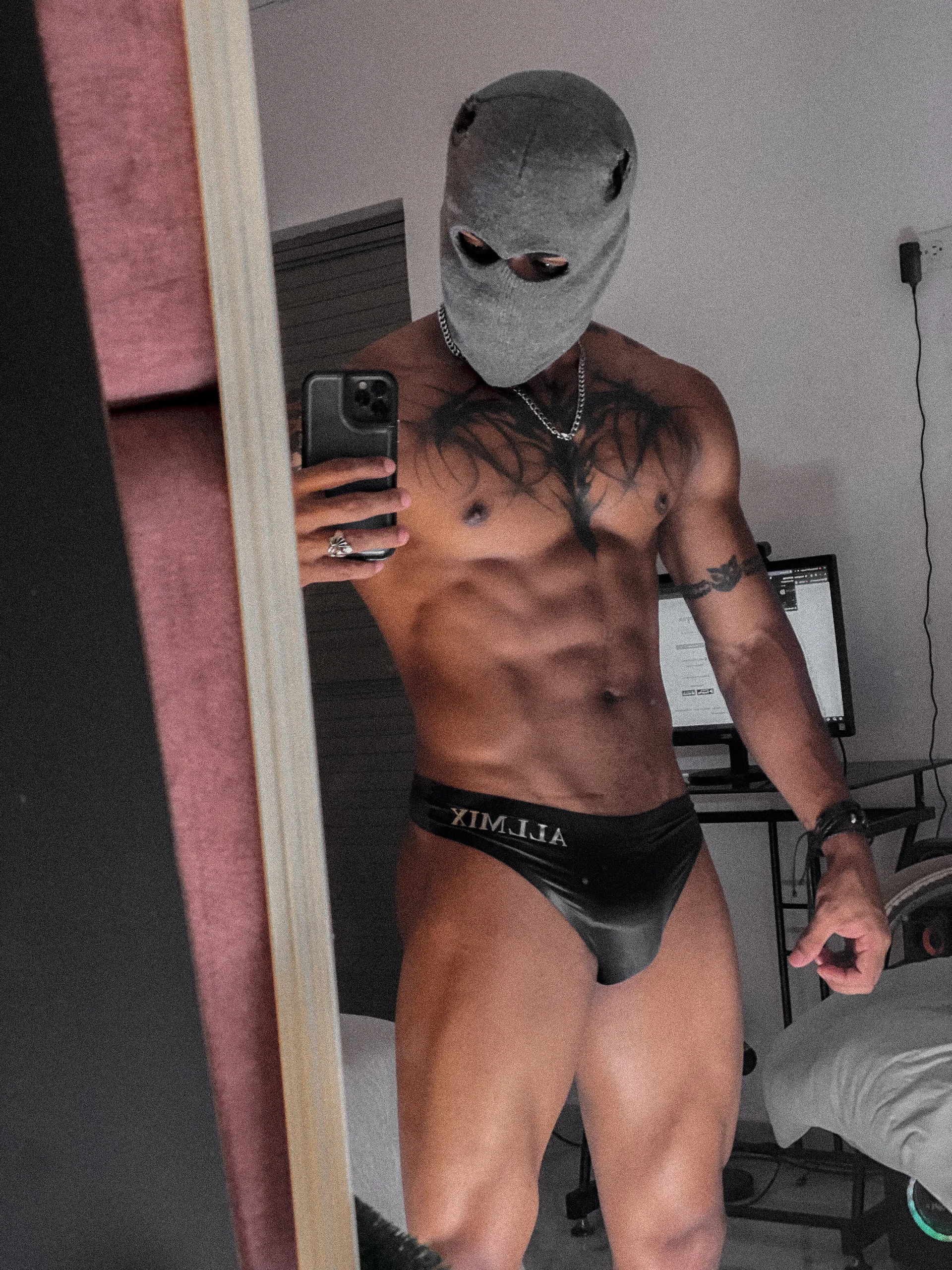 XXX Porn Photo of Nude Young_laroi 42