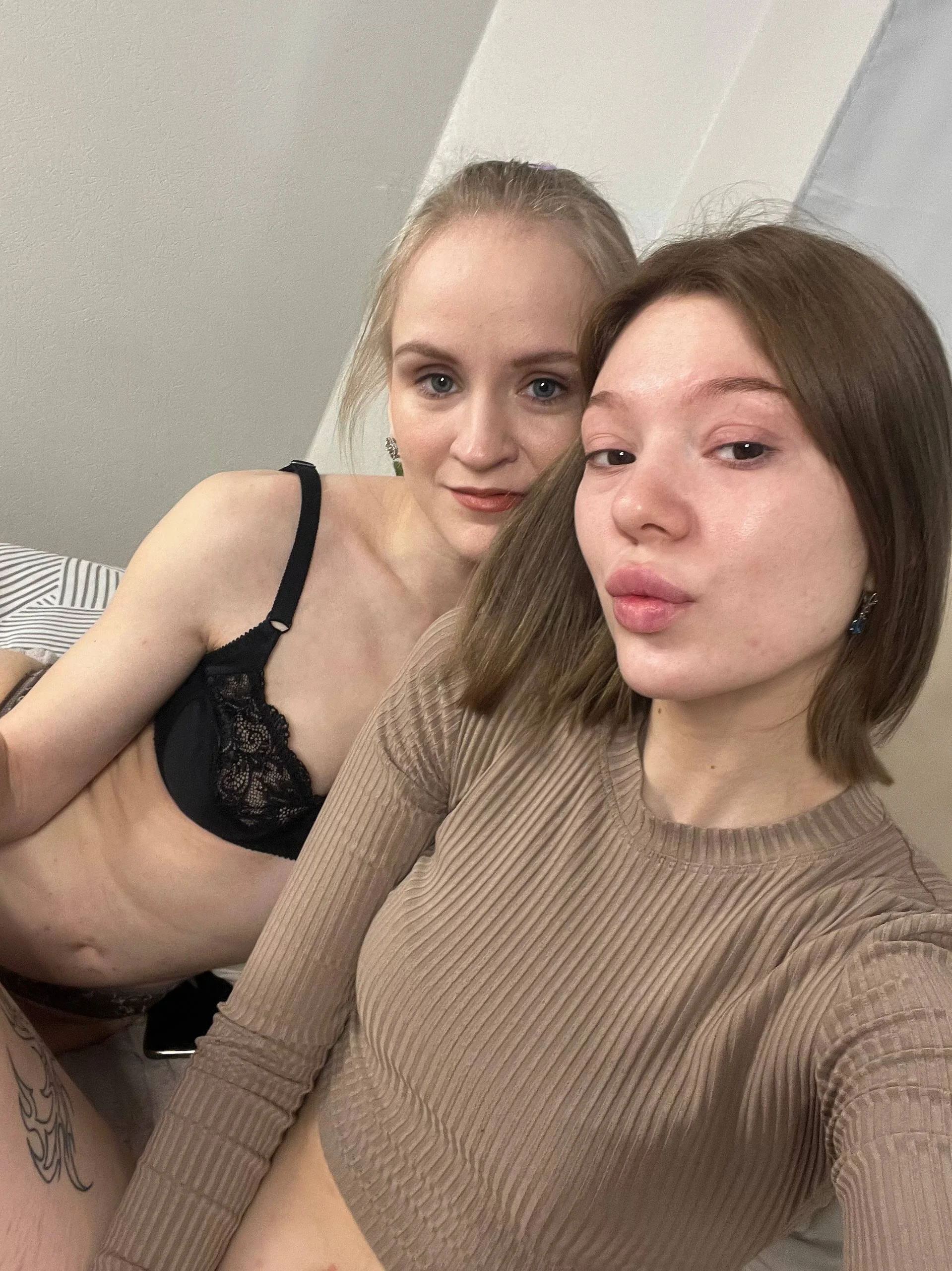 XXX Porn Photo of Nude KatiHeskeths 3