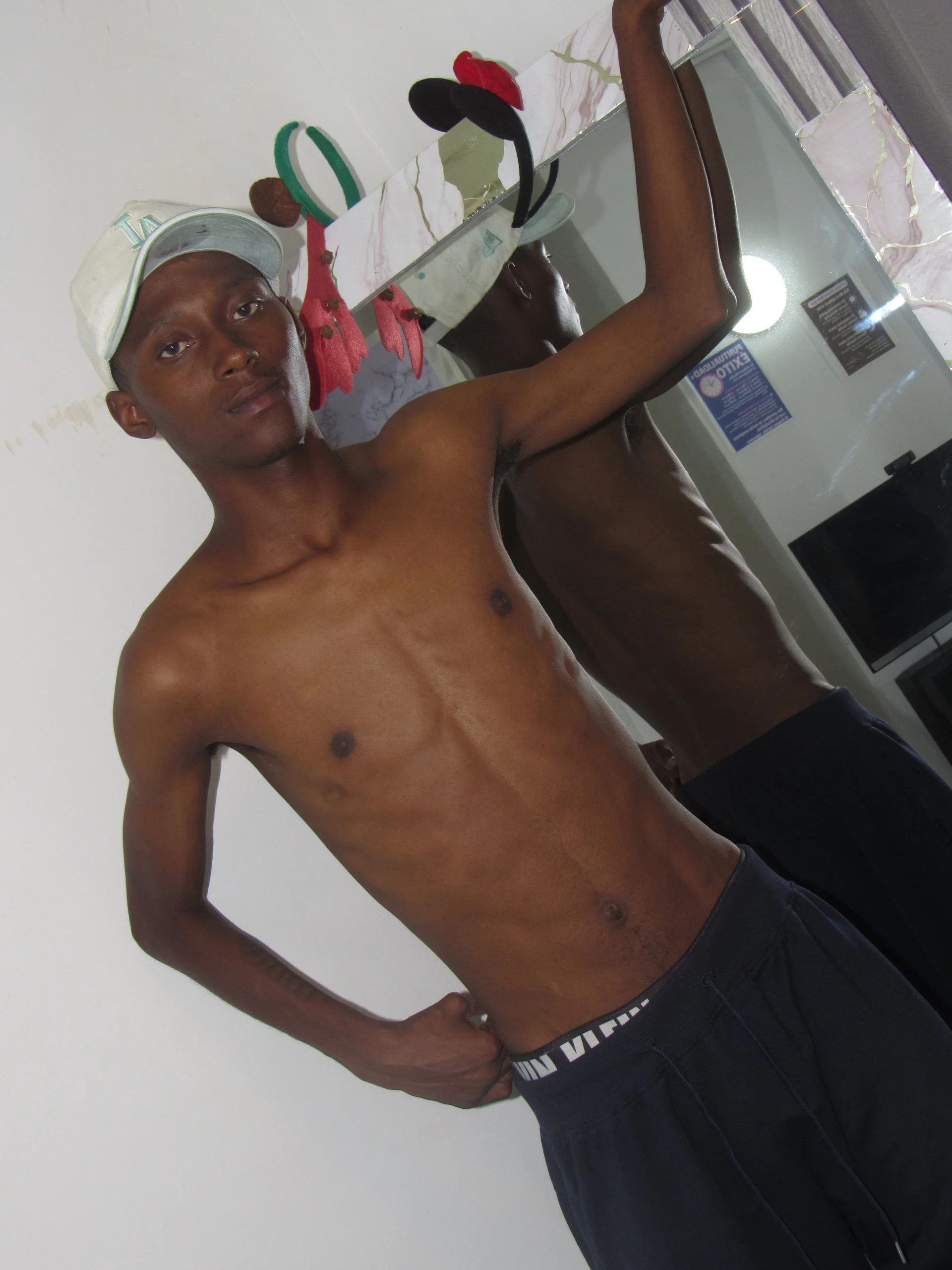 XXX Porn Photo of Nude Joel_Bell 22