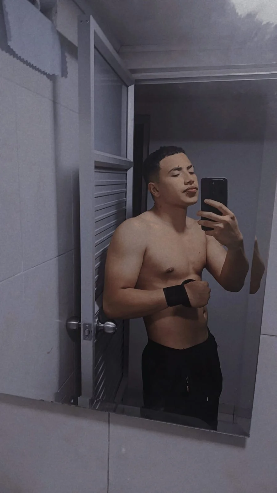 XXX Porn Photo of Nude david_hot_crazy 17