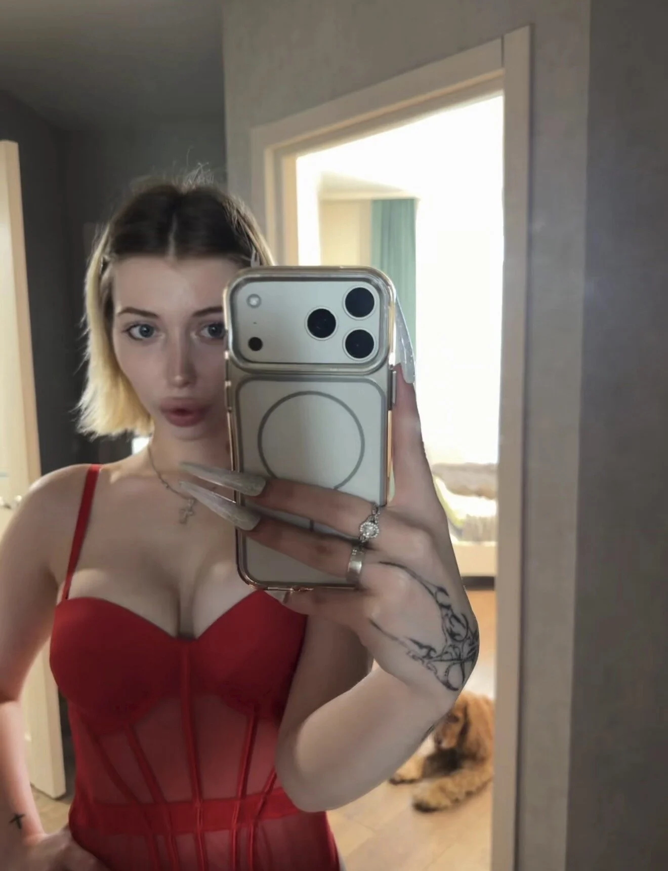 XXX Porn Photo of Nude owoeirieidiir 4