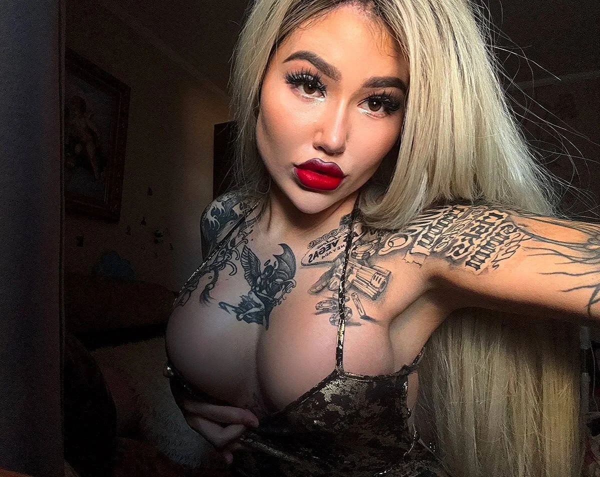 XXX Porn Photo of Nude madina_kelly 1