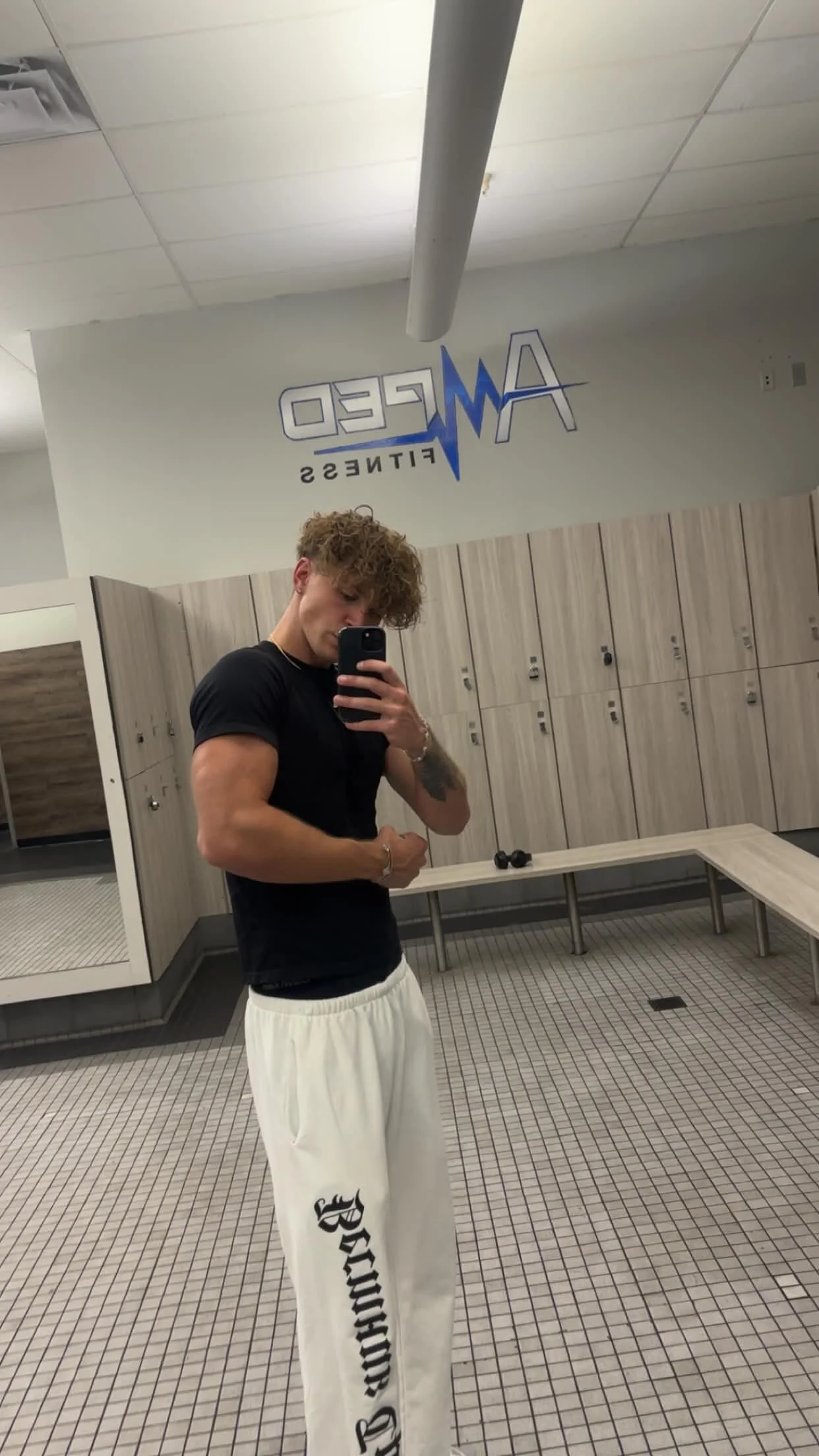 XXX Porn Photo of Nude TheOnlyLogan 4