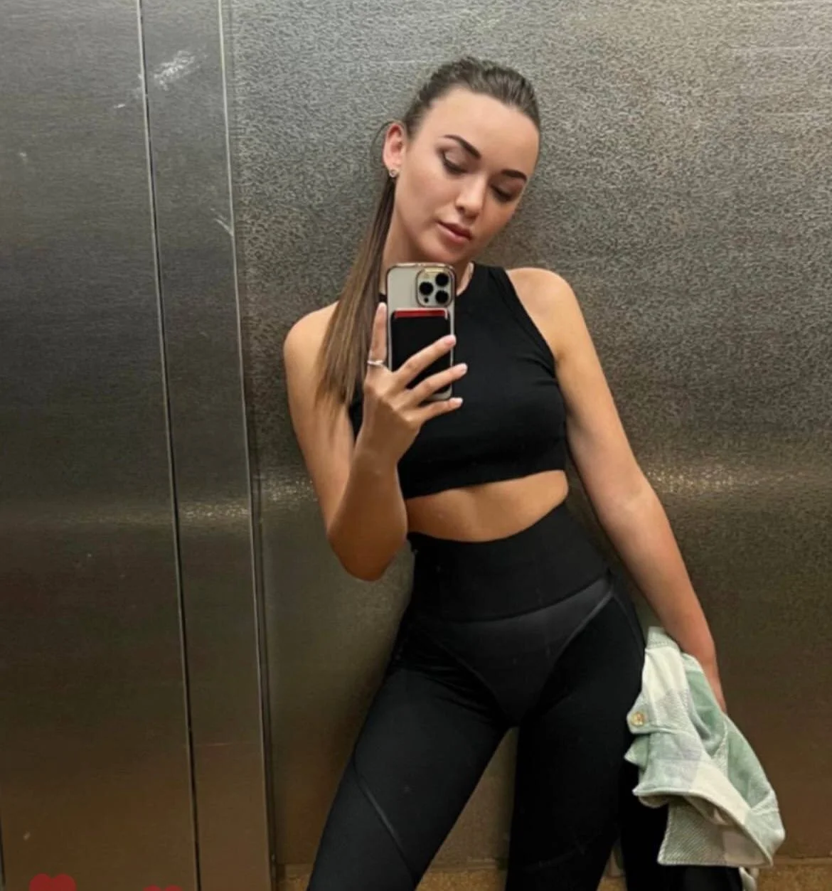 XXX Porn Photo of Nude MayaNextDoor 9