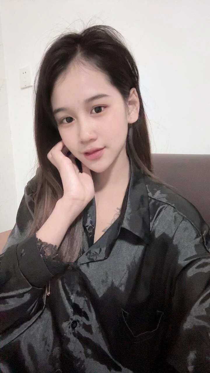 XXX Porn Photo of Nude x-xiaotian 1