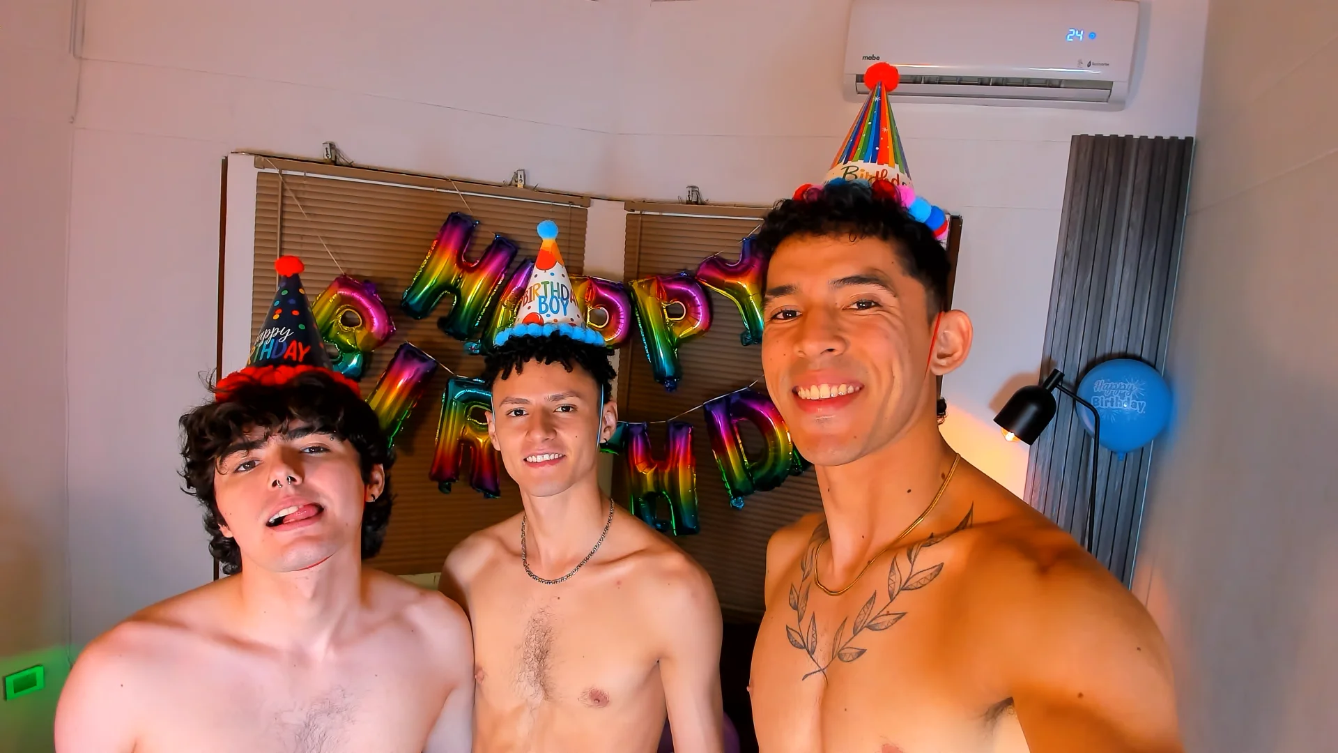 XXX Porn Photo of Nude Fun_BoysW 2