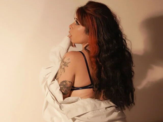 XXX Porn Photo of Nude LilyRobertts 3