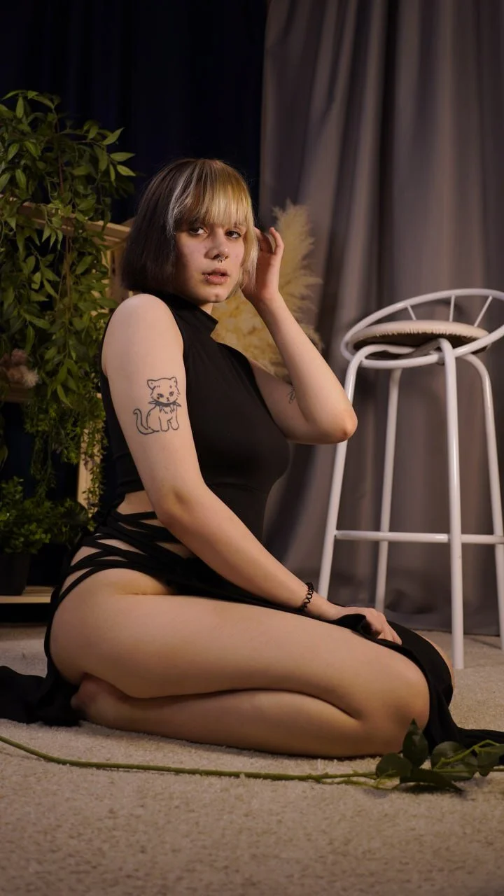 XXX Porn Photo of Nude KellePourier 102