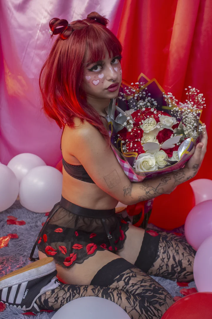 XXX Porn Photo of Nude larah_uwu 180