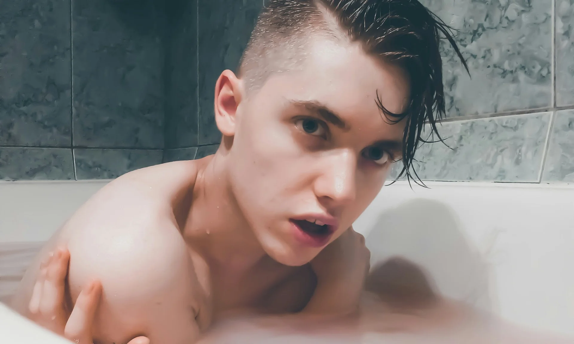 XXX Porn Photo of Nude Oh_My_God_ 5