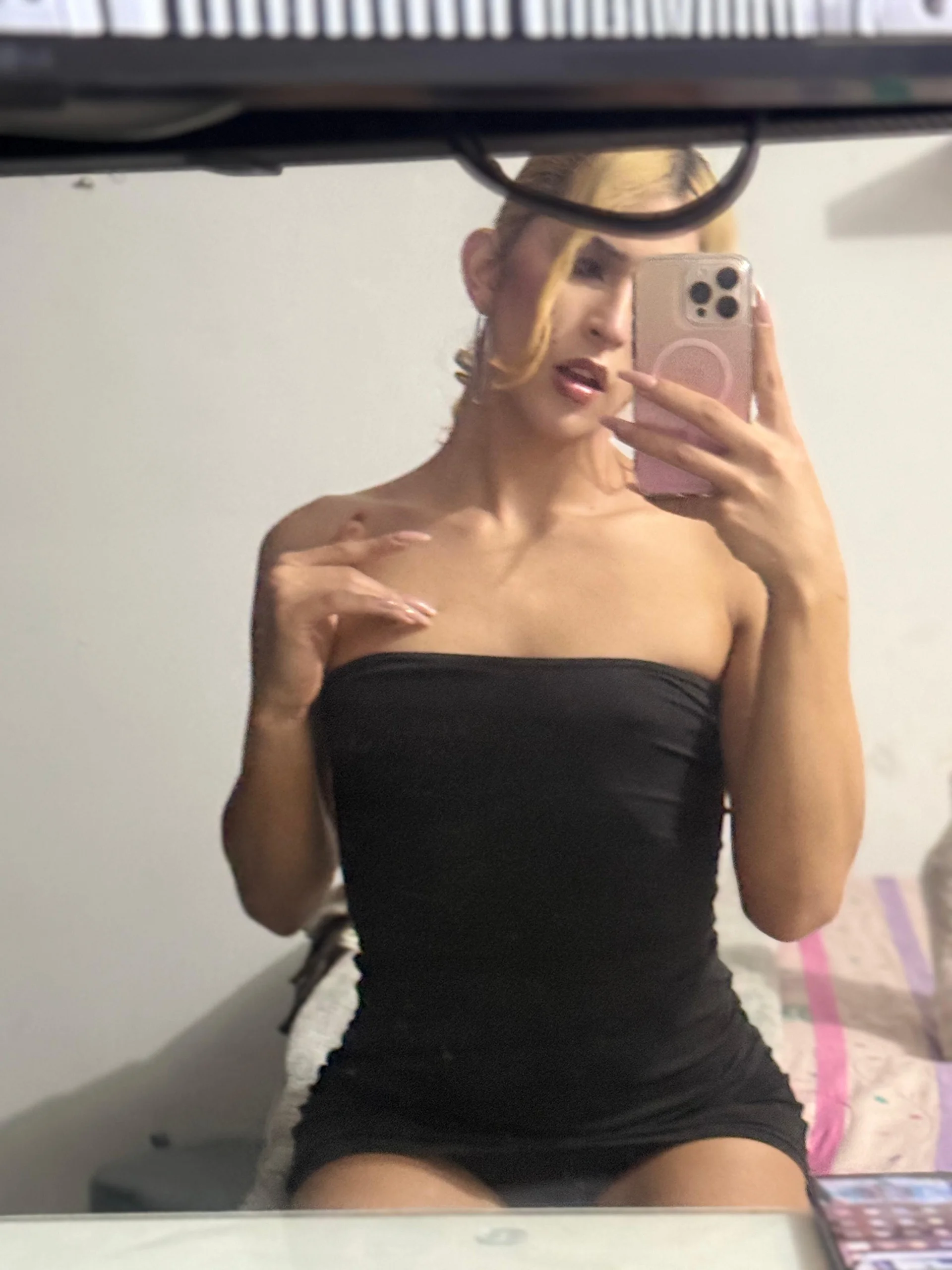 XXX Porn Photo of Nude isa_fox_23 8