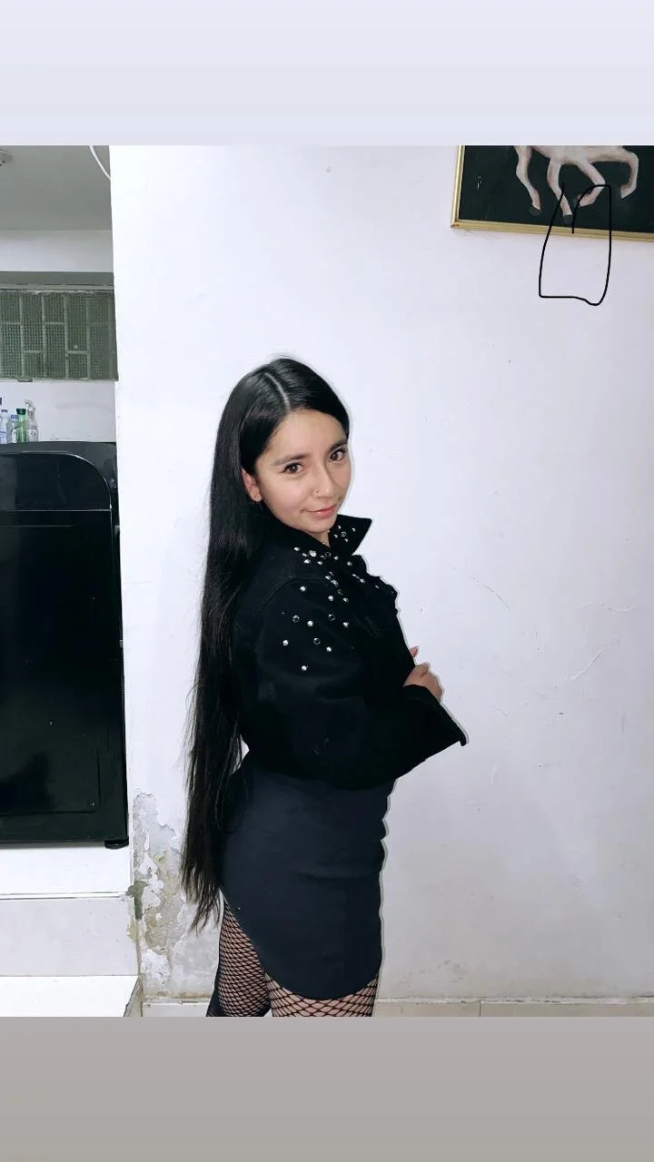 XXX Porn Photo of Nude litle_mily_ 2