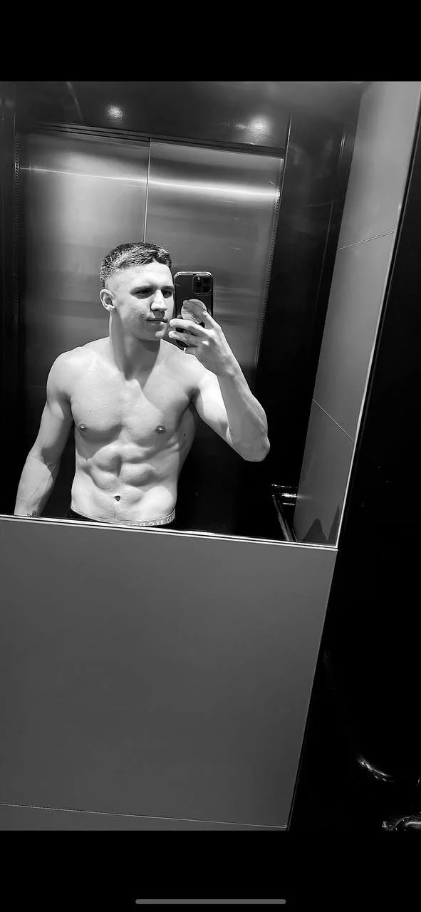 XXX Porn Photo of Nude emmanuel_shine 1