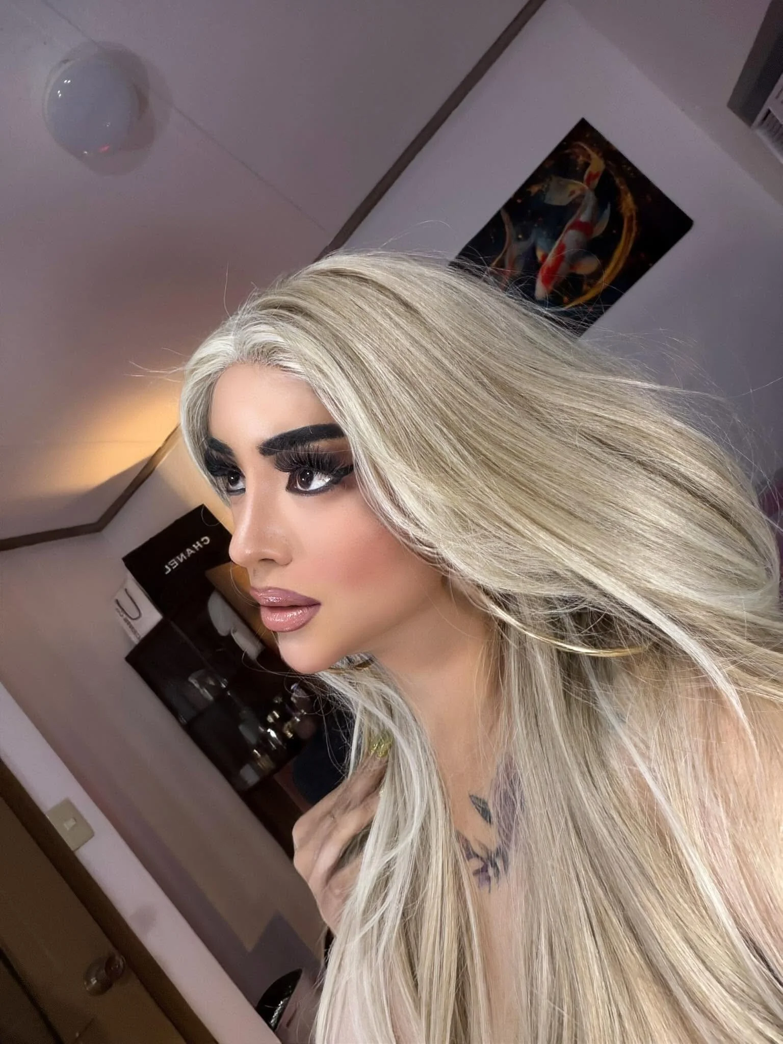 XXX Porn Photo of Nude 13incHugeCockExploder 8