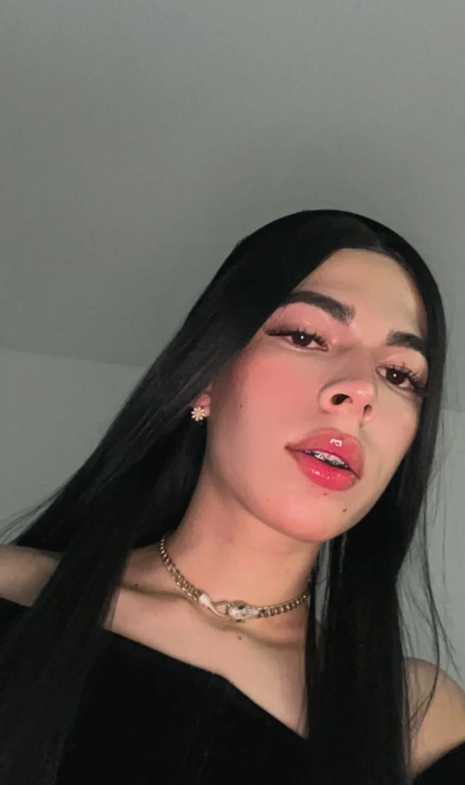 XXX Porn Photo of Nude CuteAri 1