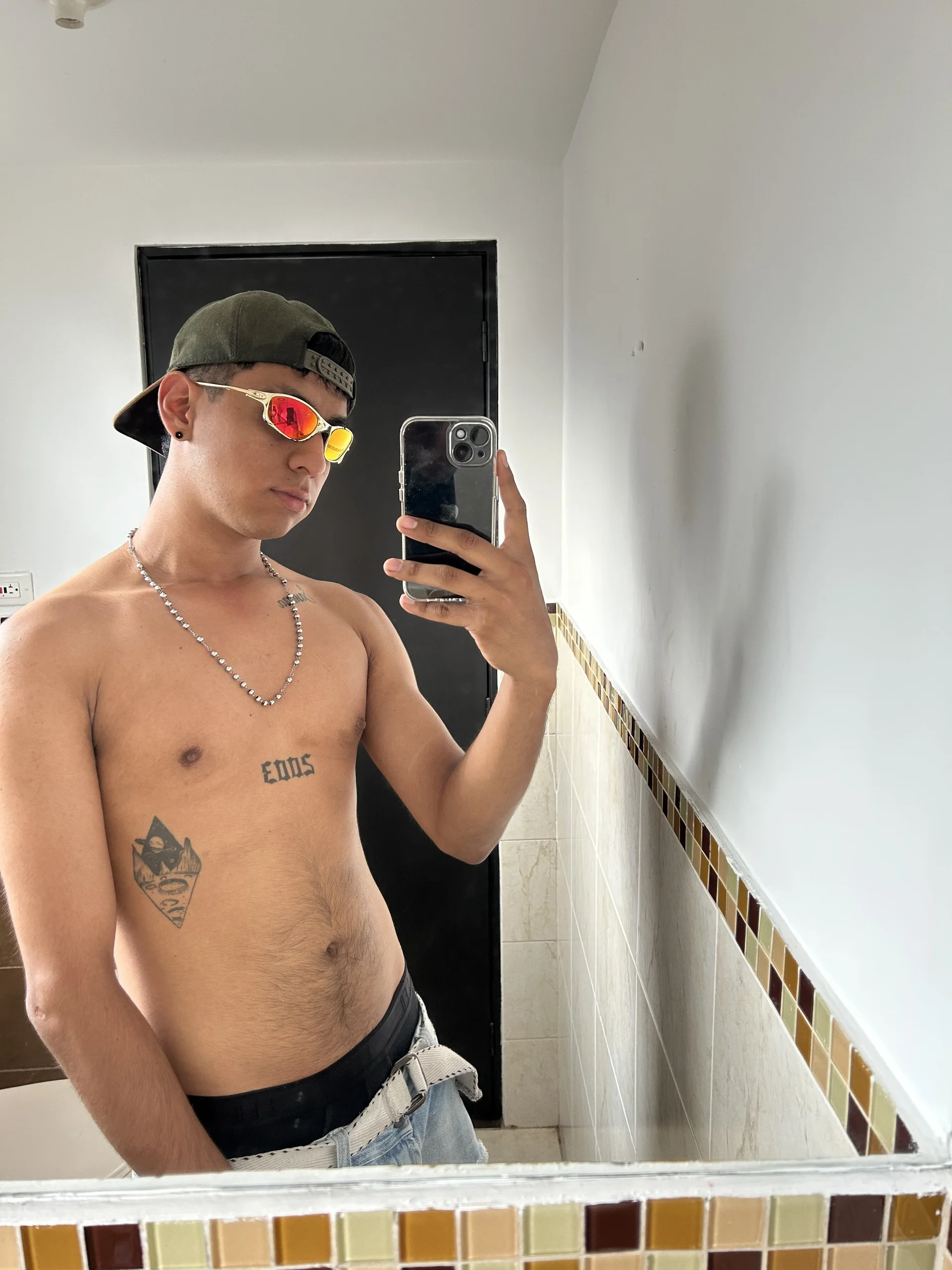 XXX Porn Photo of Nude Unpipemas 15