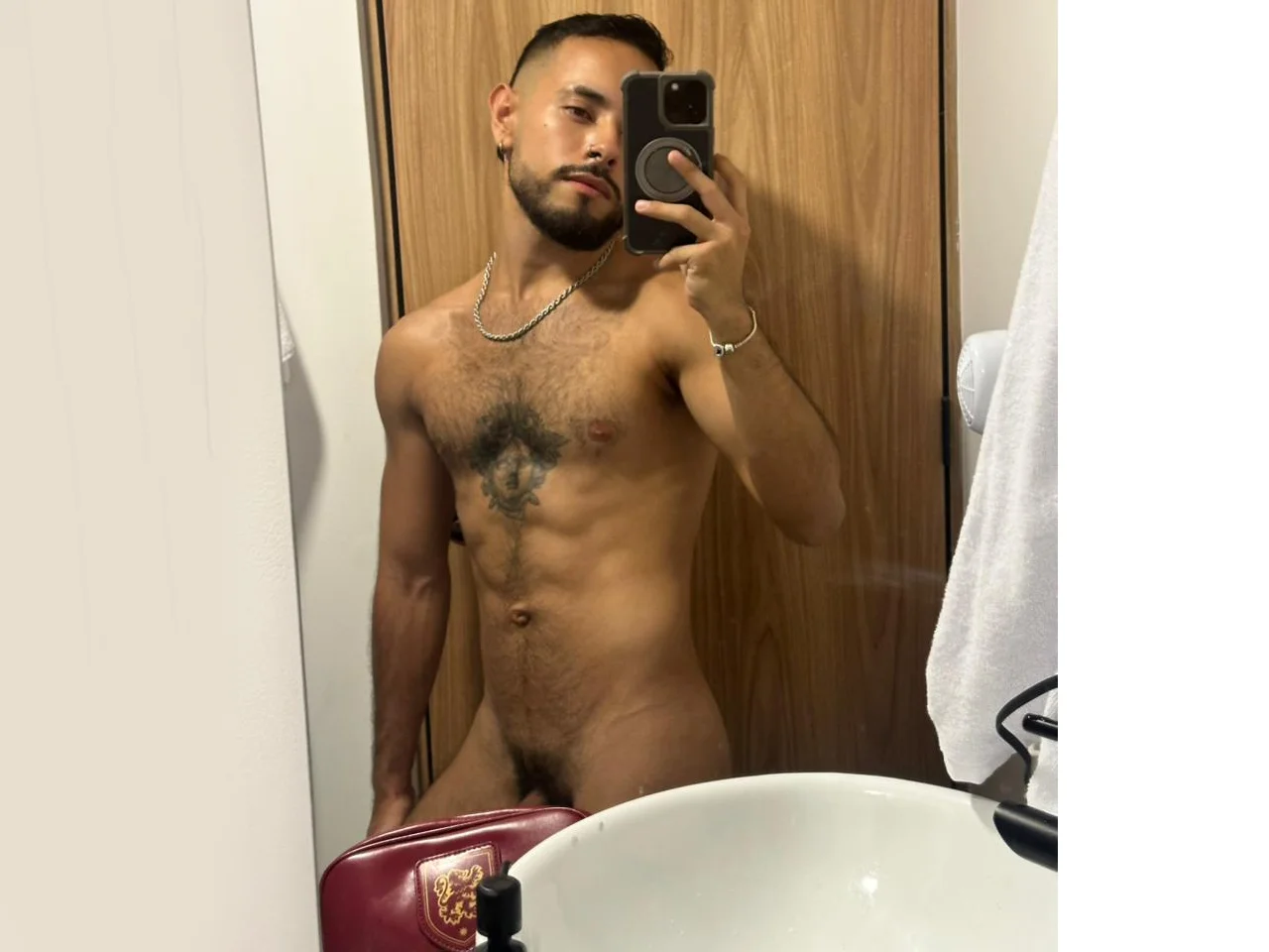 XXX Porn Photo of Nude Mateobaer_ 8